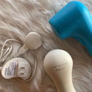 FREE SHIPPING ❗️Clarisonic Mia 2